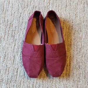 Womens Toms. 8.5. Excellent shape.